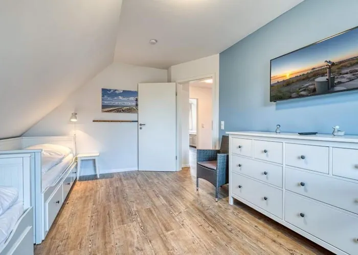 Der Kleine Friese Nyaraló *